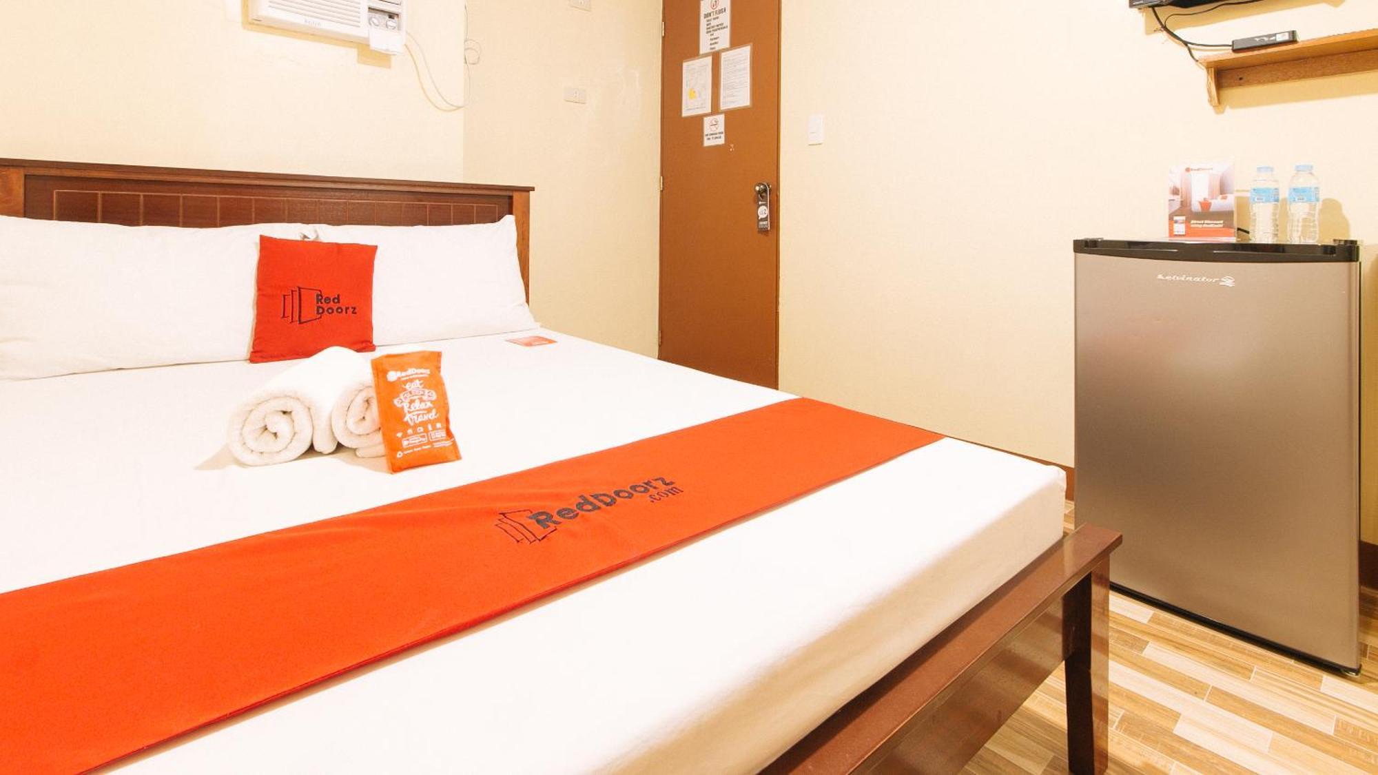 Reddoorz Near Pnr Espana Station Manila Luaran gambar