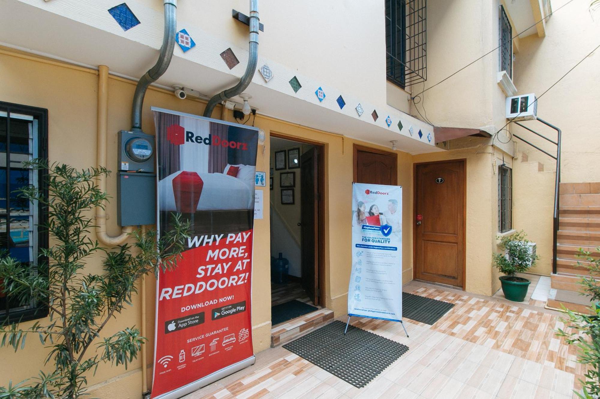 Reddoorz Near Pnr Espana Station Manila Luaran gambar
